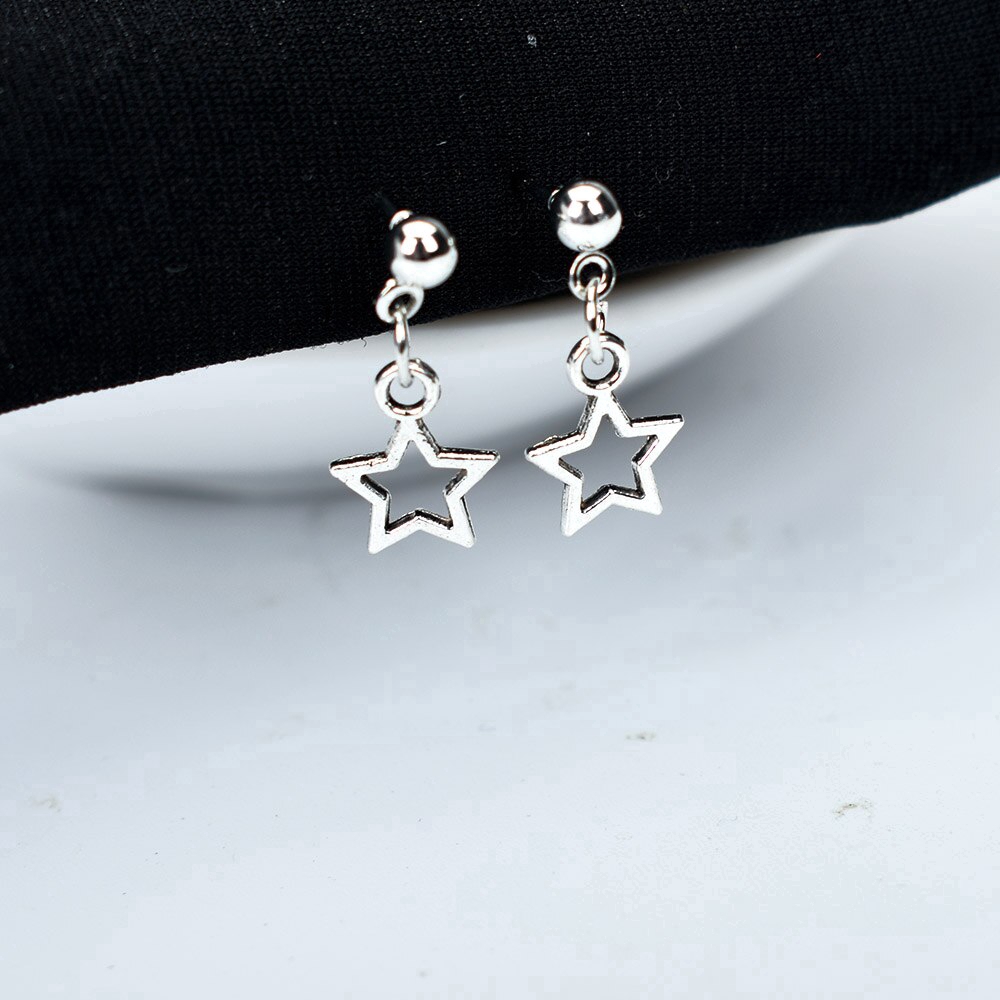 Khuyên tai kim loại hình chiếc lá và ngôi sao dễ thương
