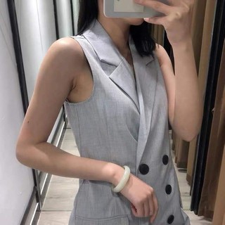 Combo vest giả váy Stradivarius và mắt kính