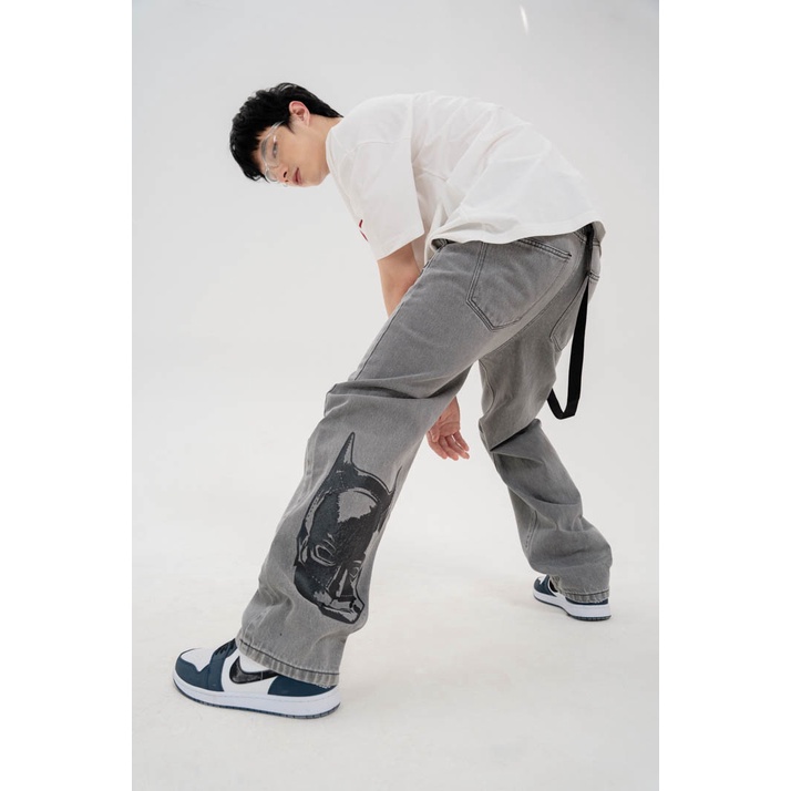 Quần Jean BOO BOO Nam Dáng Rộng Wide Leg In Graphic Batman BZL