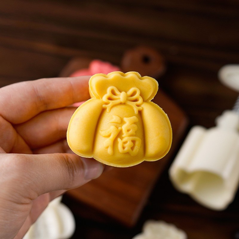 Khuôn Nhựa Làm Bánh Trung Thu 50g Hình Túi Cầu Phúc DIY