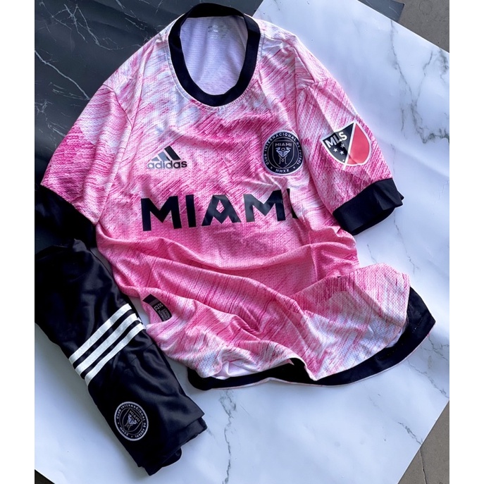 Set bộ quần áo bóng đá nam nữ vải gai thái clb miami áo hồng quần đen 2022 2023
