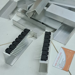 Nhôm hộp làm máy 2 vế e chung (2 tấm). Nhôm giải nhiệt bắt 14 D718. Nhôm U dày 2,5 Li giải nhiệt nhanh