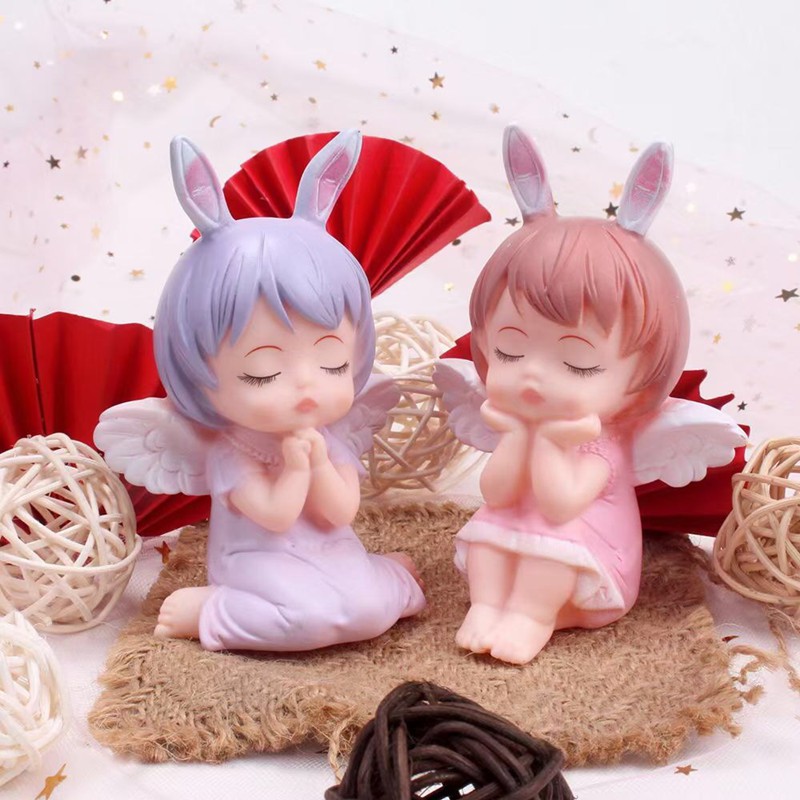 Búp bê hoạt hình trang trí bánh kem sinh nhật cho bé