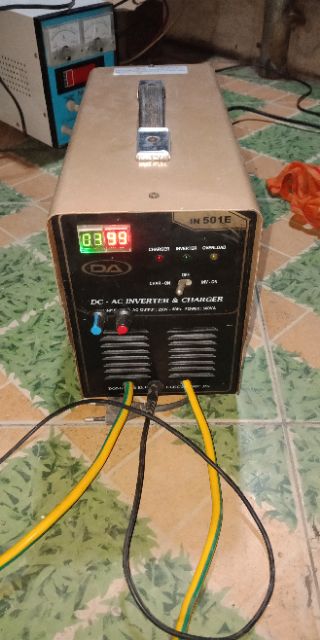 Máy hàn cell pin dùng bút hàn.