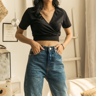 Áo crop chéo thân