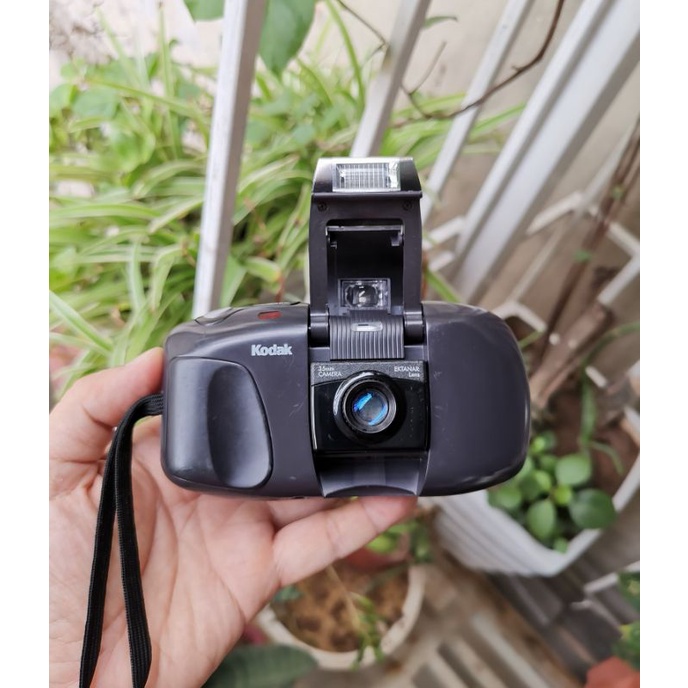 Máy ảnh film 35mm PnS Kodak Cameo thiết kế siêu độc