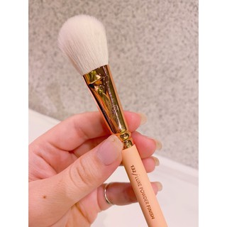 Cọ ZOEVA 132 Luxe Powder Finish