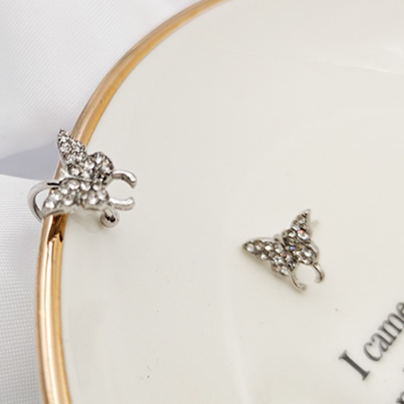 Bông Tai Hình Bướm Đính Đá Xinh Xắn Theo Phong Cách Hàn Quốc