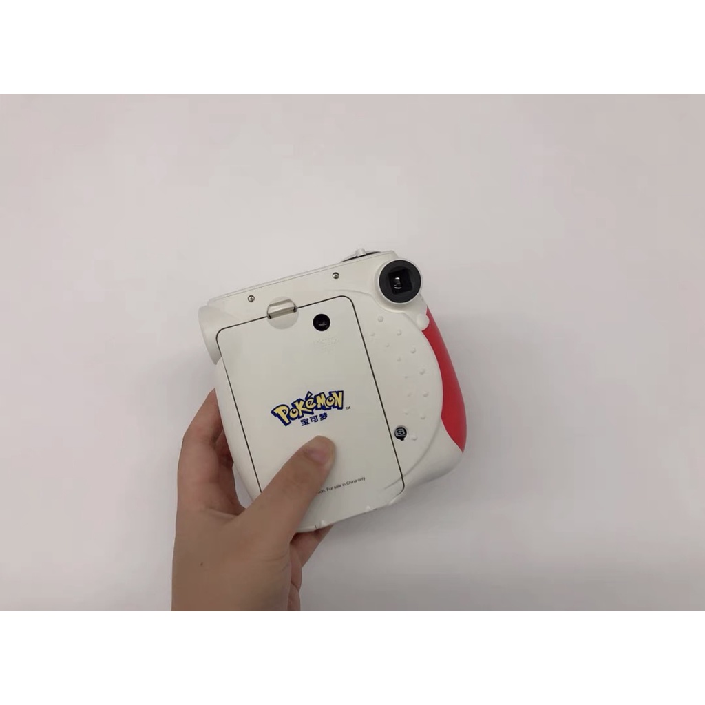 Máy chụp ảnh lấy ngay fujifilm instax mini 7c x pikachu bản giới hạn chính hãng
