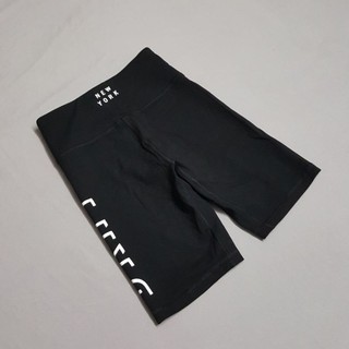 Quần biker short DKNY DP9S4694