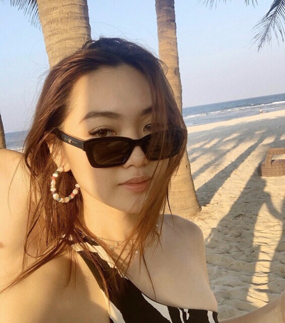 Mắt kính siêu đẹp