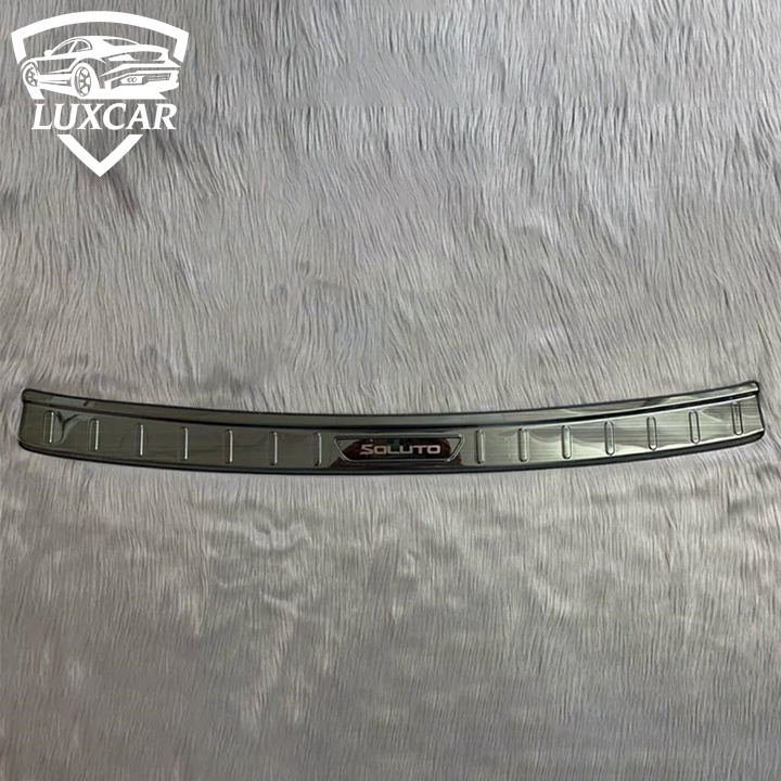 Ốp chống trầy cốp xe KIA SOLUTO - Chất liệu INOX, TITAN cao cấp LUXCAR