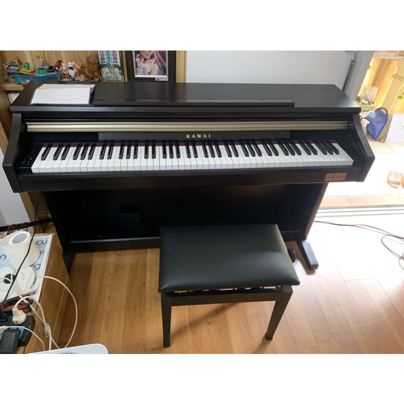 Ghế ngồi đàn piano Nhật Bản