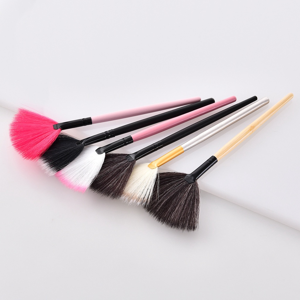 Cọ Trang Điểm Hình Quạt Mềm Mại Dùng Tán Kem Nền/Phấn Bắt Sáng/Phấn Má Hồng