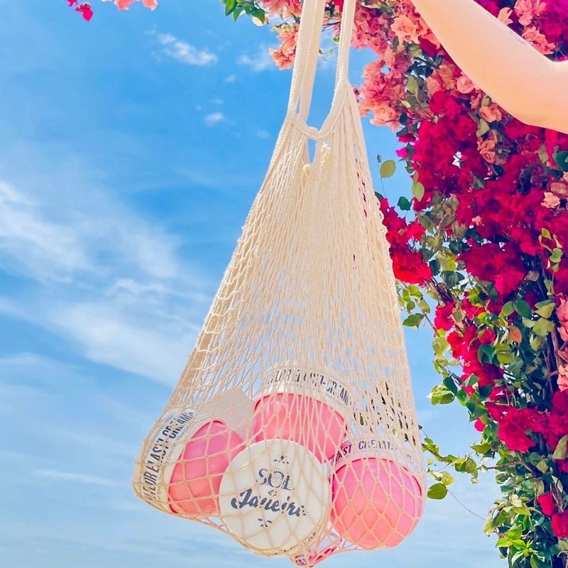 Kem dưỡng thể bổ sung retinol và collagen Sol de Janeiro Beija Flor Elasti Cream