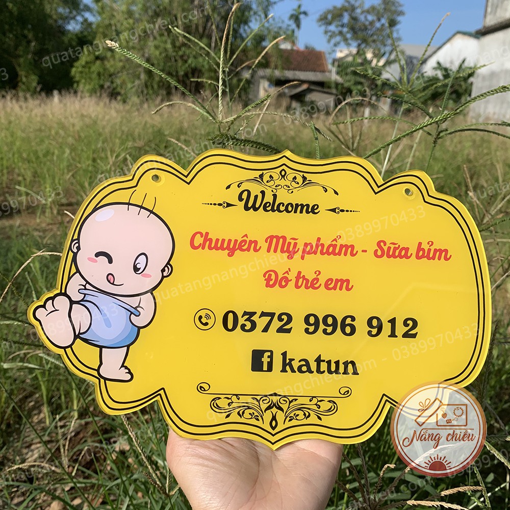 Bảng hiệu cho shop chuyên mỹ phẩm , sữa bỉm , đồ trẻ em in theo yêu cầu, bảng hiệu shop chụp hình sản phẩm