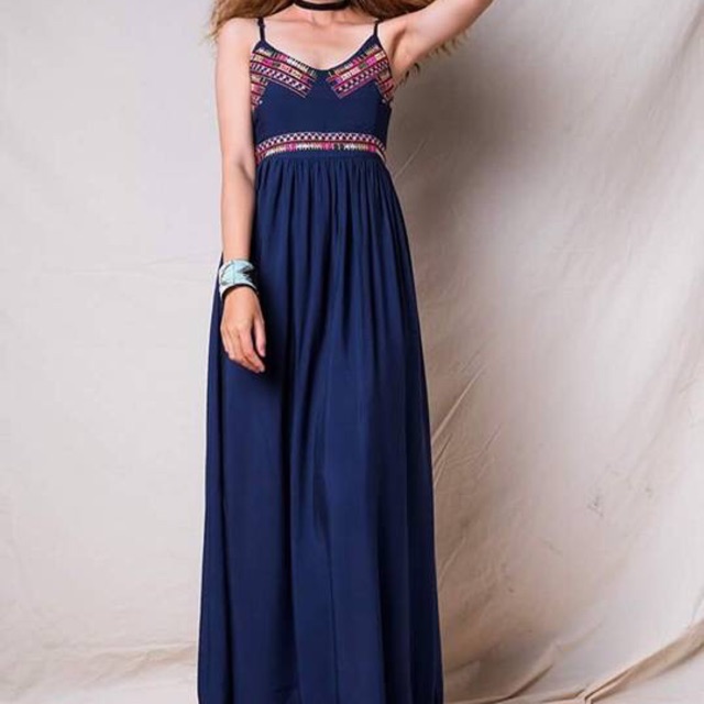 Đầm maxi hichi.em