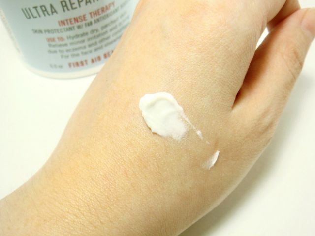 Kem dưỡng ẩm phục hồi da First Acid Beauty Ultra Repair Cream