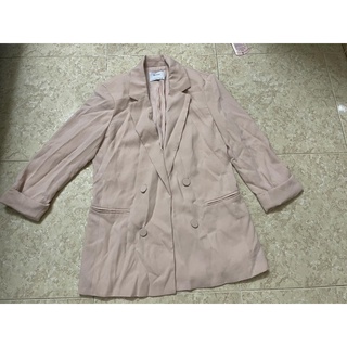 ÁO BLAZER CỦA BERSHKA