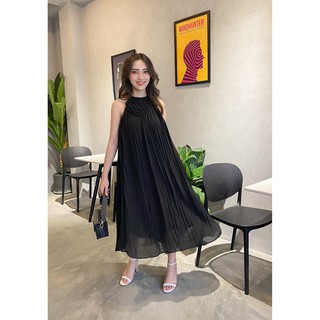 Đầm suông yếm dập ly hở lưng