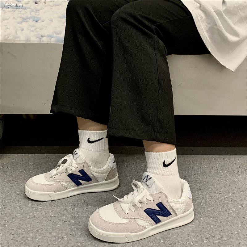 Giày thể thao thời trang phong cách Hồng Kông cổ điển năng động cho nữ