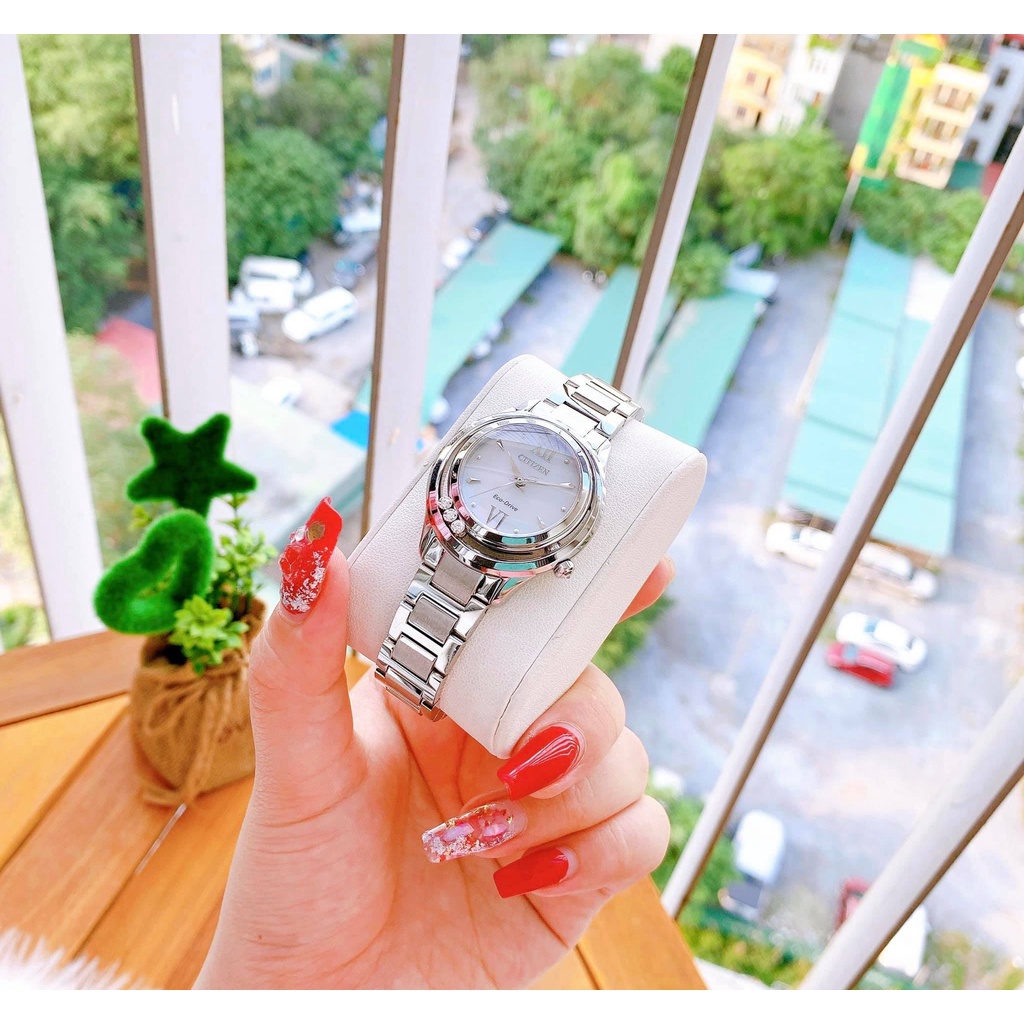 ĐỒNG HỒ NỮ CAO CẤP CITIZEN ECO DRIVE SUNRISE EM0510-53D CHÍNH HÃNG