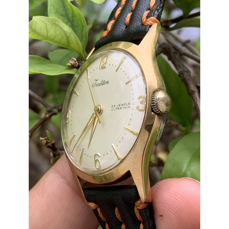 Đồng hồ nam TRADITION của Thụy Sĩ