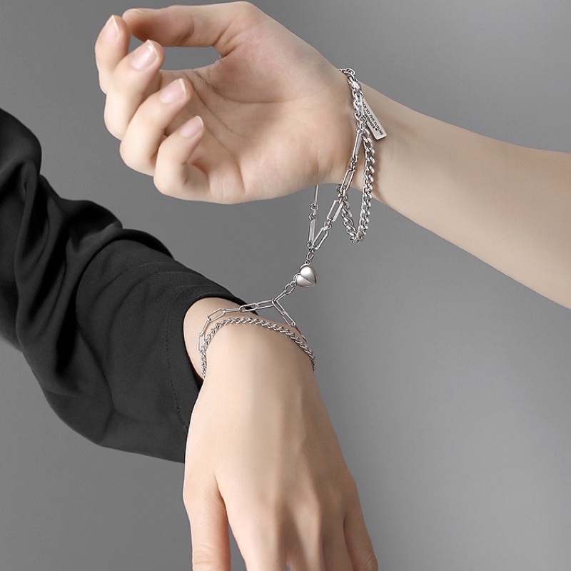 VÒNG ĐÔI NAM CHÂM  trái tim hít cho nam nữ