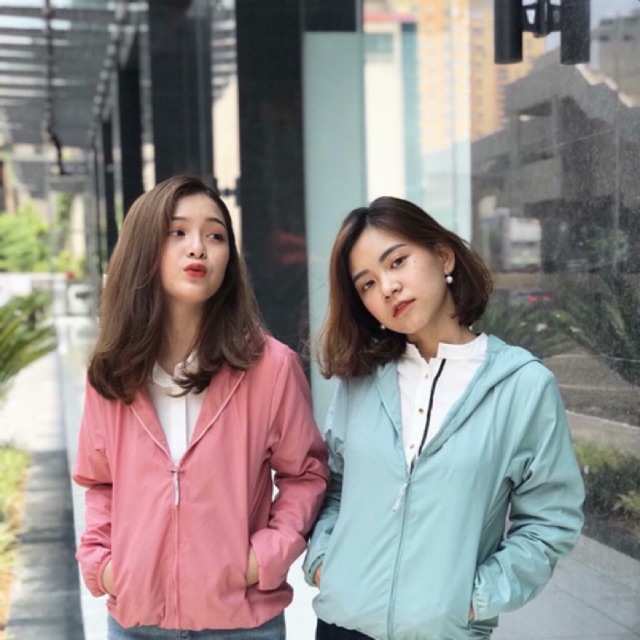 Áo gió nữ hai lớp chống nước Uni- qlo