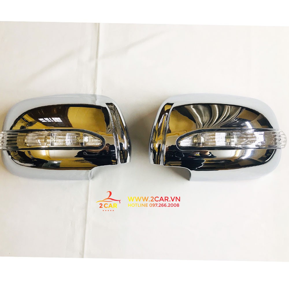 Ốp gương chiếu hậu xe Toyota Fortuner 2006- 2009- 2015 loại có đèn xi nhan - Giá 1 cặp