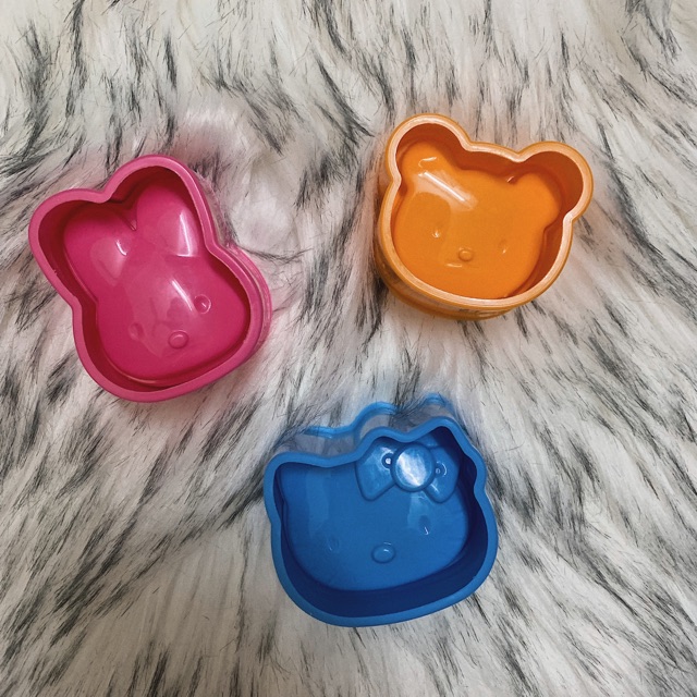 Set 3 khuôn ép cơm bento thỏ gấu hellokitty