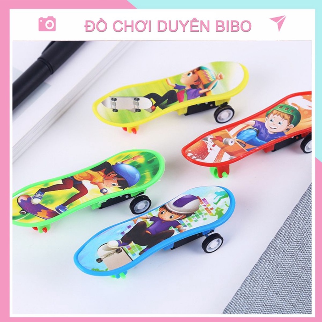 Ván trượt mini đồ chơi trẻ em dài 9cm miễn phí ship