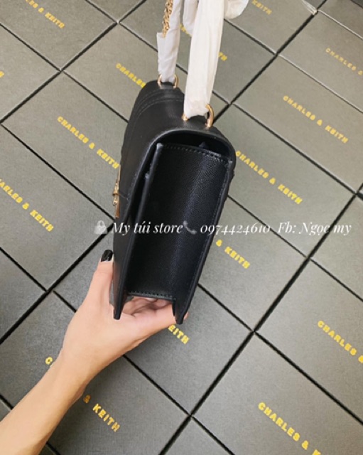 Túi quỳnh búp bê da sần size 21,5