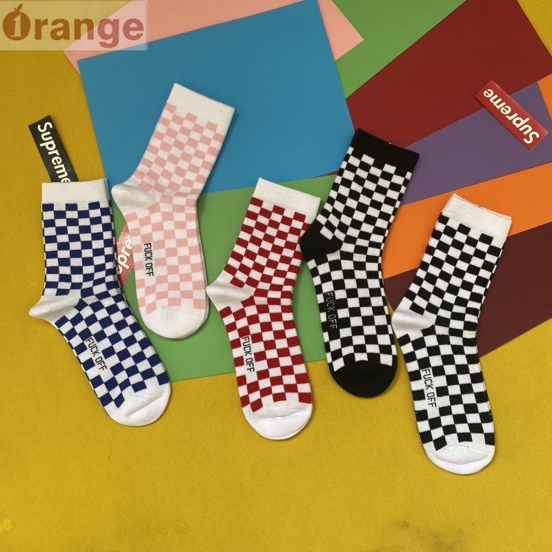 Yi Orange Life Bảo tàng⭐ Vớ Nam Nữ Họa Tiết Caro Trắng Đen Thời Trang