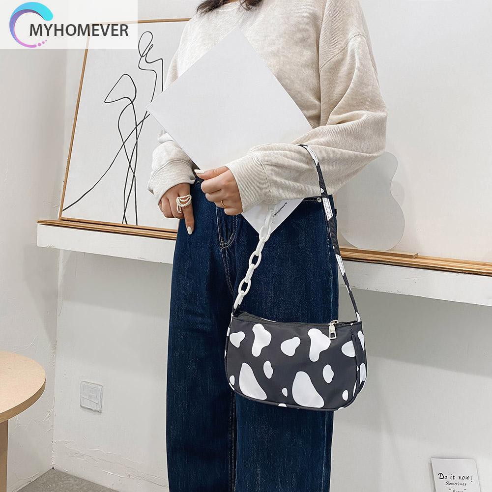 Túi xách họa tiết bò sữa thời trang trẻ trung | BigBuy360 - bigbuy360.vn
