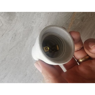 Đuôi đèn sứ E27 SU01 ren xoáy SOPOKA chịu tải