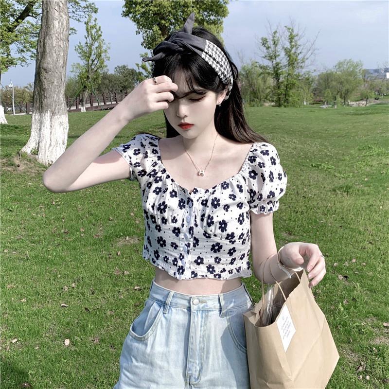 Áo Croptop Tay Ngắn Hoạ Tiết Hoa Thiết Kế Thanh Lịch