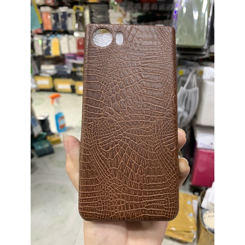 Ốp lưng BlackBerry Key One, Key 2 cứng kiểu vân da