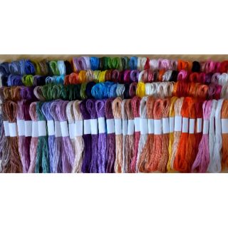 100 chỉ cotton tặng kim/ bobbin/ xỏ chỉ
