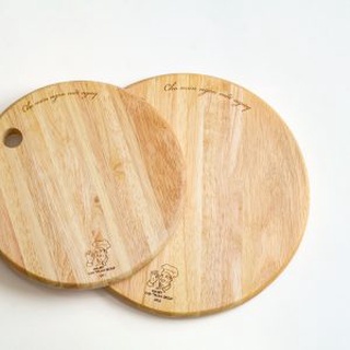 Thớt Gỗ Tròn Từ Gỗ Cao Su Vạn Thuận Có Lỗ Cao Cấp