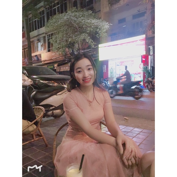 váy thiết kế nhà Figo