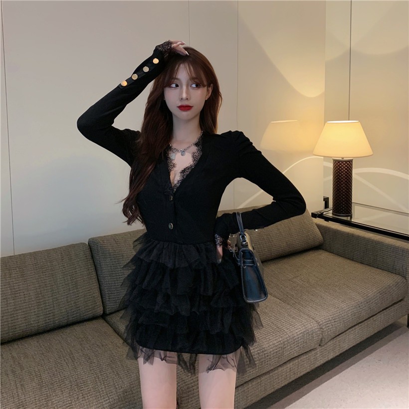 Đầm Tay Phồng Cổ Chữ V Phối Ren Xinh Xắn Dành Cho Nữ | BigBuy360 - bigbuy360.vn