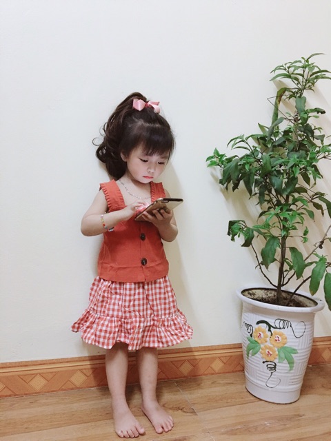 Set áo 2 dây chân váy kẻ vintage dễ thương