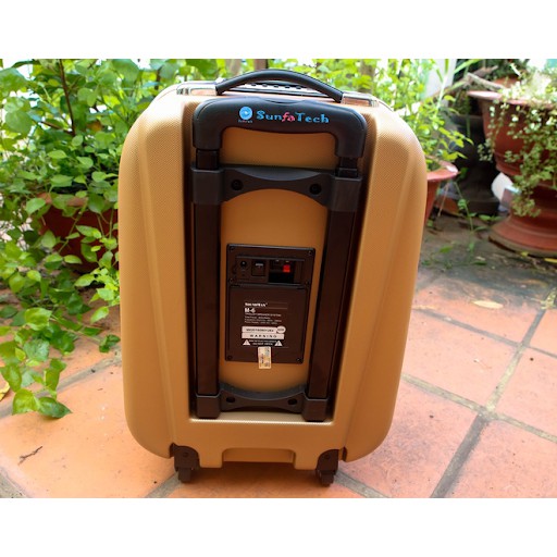 Loa M6 (loa kéo trợ giảng, du lịch dã ngoại)