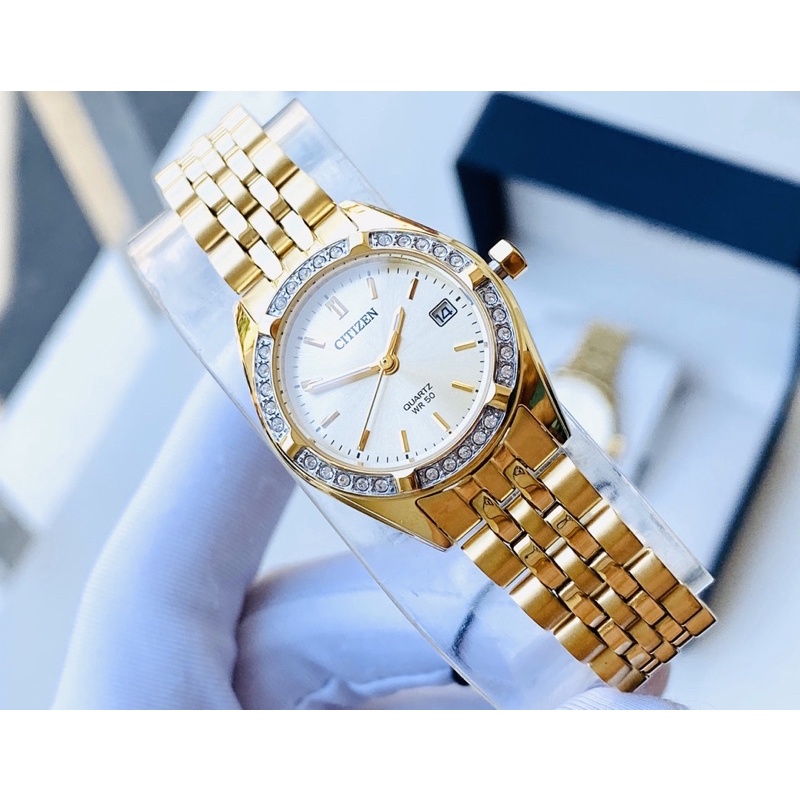 ĐỒNG HỒ COUPLE CHÍNH HÃNG CITIZEN Nam: NH8352-53P - Nữ: EU6062-50P mang vẻ đẹp sang trọng