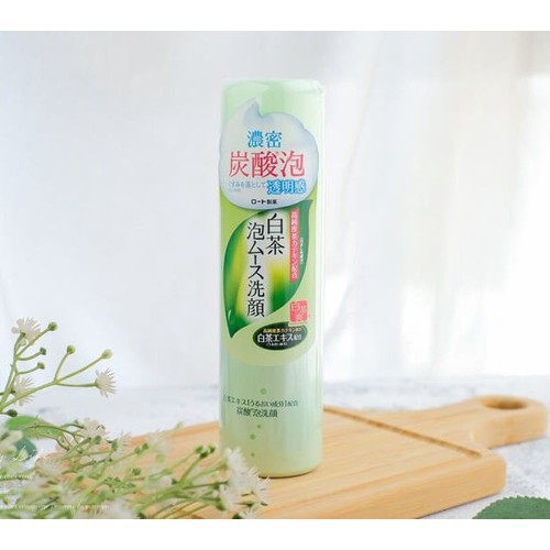Sữa rửa mặt trà xanh tạo bọt Rohto Nhật 150g