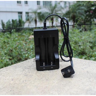 Sạc đôi, sạc 2 pin 18650 có đèn báo tự ngắt chuyên dụng sạc pin đèn pin, pin sạc dự phòng