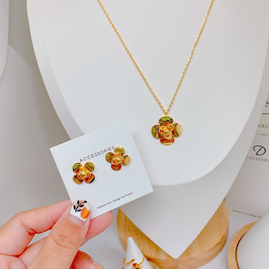 Bộ Trang Sức Bông Tai Và Dây Chuyền Nữ Titan Ko Đen Hoa Trà TT 4071