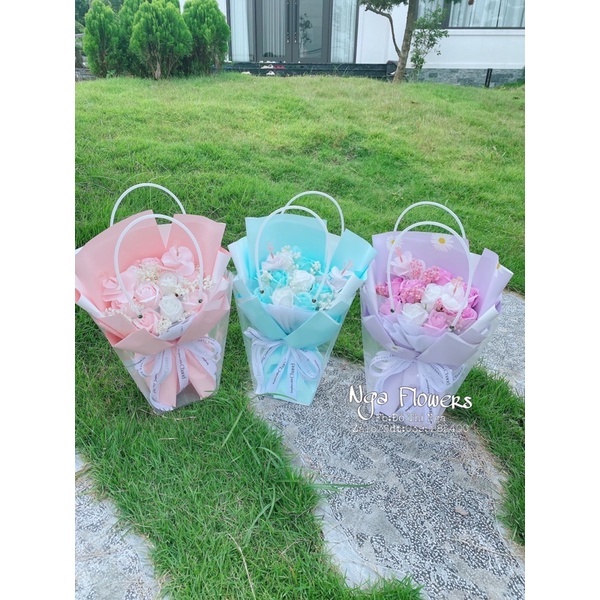 Bó Hoa Sáp 10 Bông Mix Hoa Khô Kèm Túi Xách