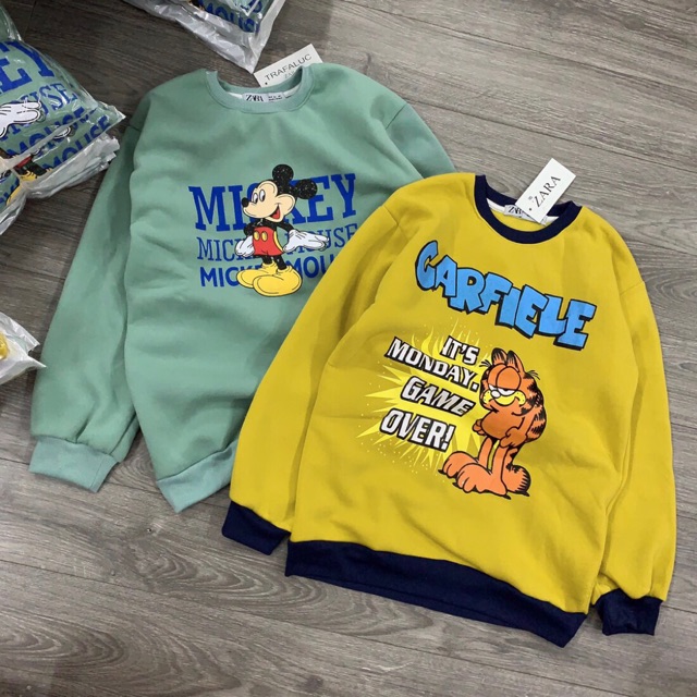 Áo thun nỉ mickey
